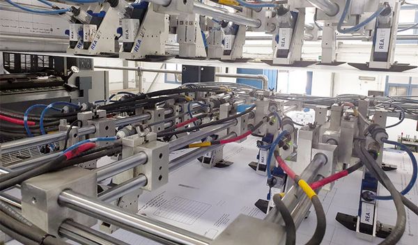 Print serialized data across multiple lanes with maintenance-free systems from REA JET.