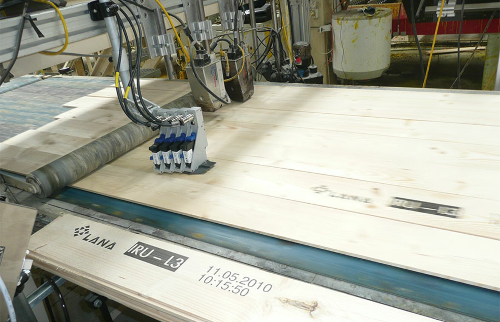 Wood labeling for the wood industry