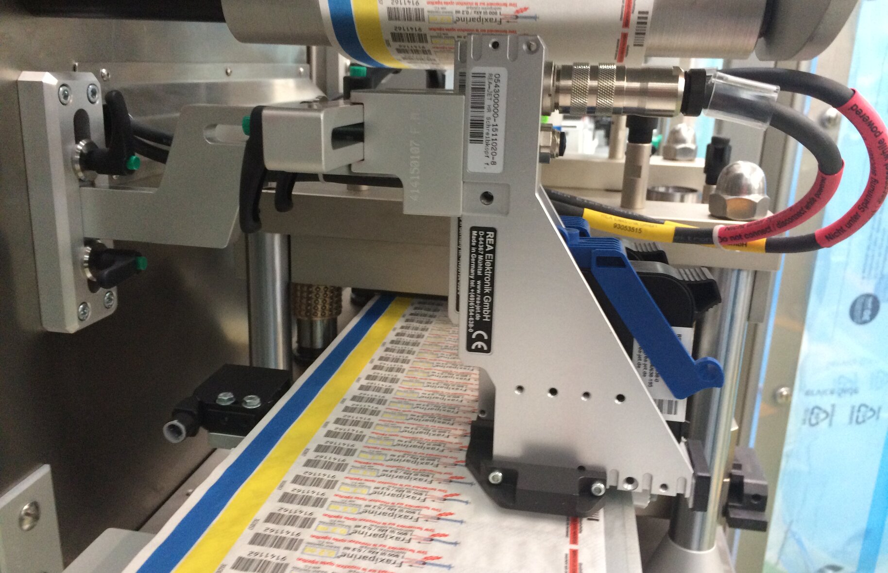 Medical technology industry - marking, verifying the labeling of ...